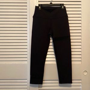 ALO yoga black leggings, M